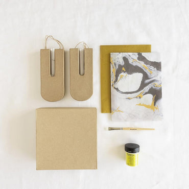 Decopatch My Creative Moment: Single-Flower Wall Hanger Adult Craft Kit KIT042C