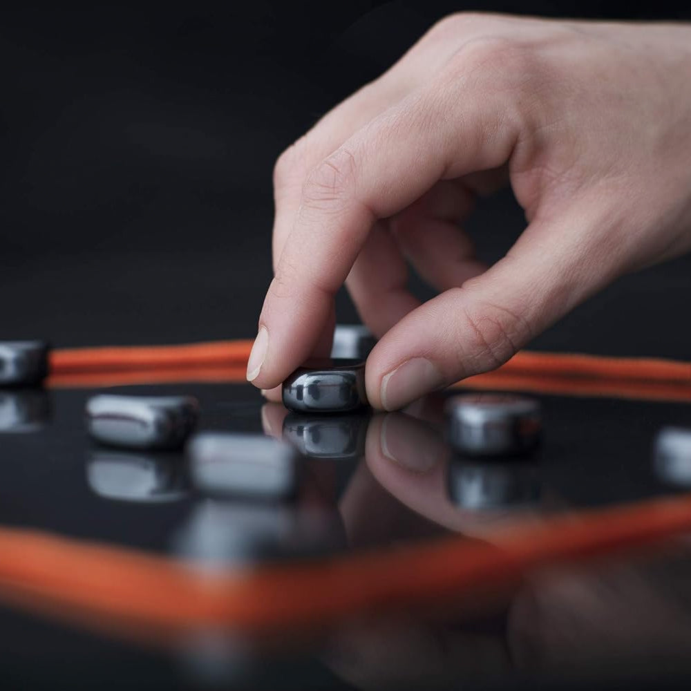 Kluster: The Magnetic Dexterity Party Travel Game - Borderline Editions