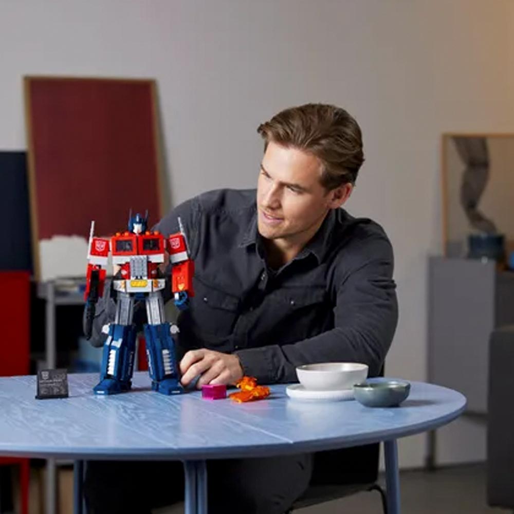 LEGO Icons 10302 Transformers - Optimus Prime Age 18+ 1508pcs