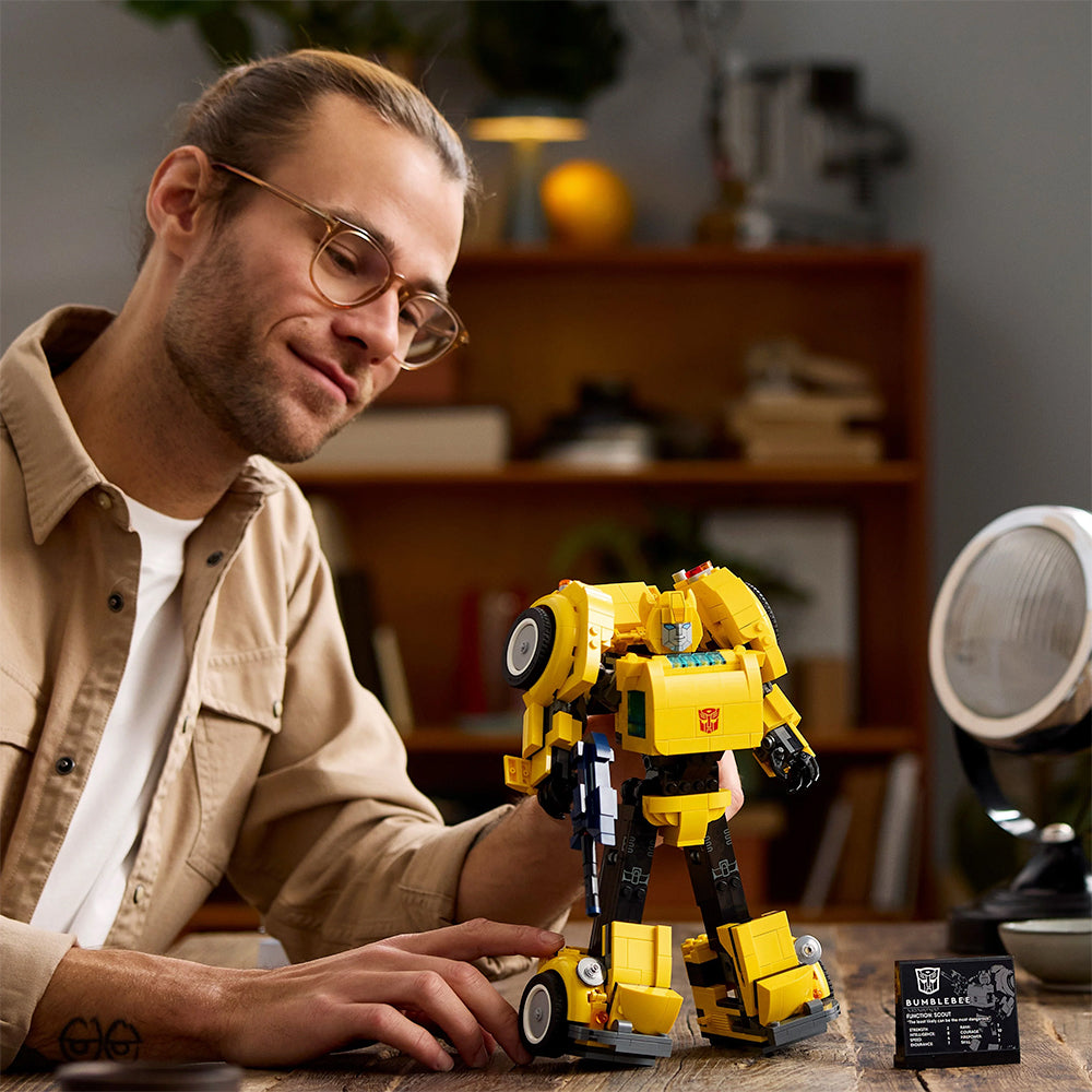 LEGO Icons 10338 Transformers: Bumblebee Age 18+ 950pcs