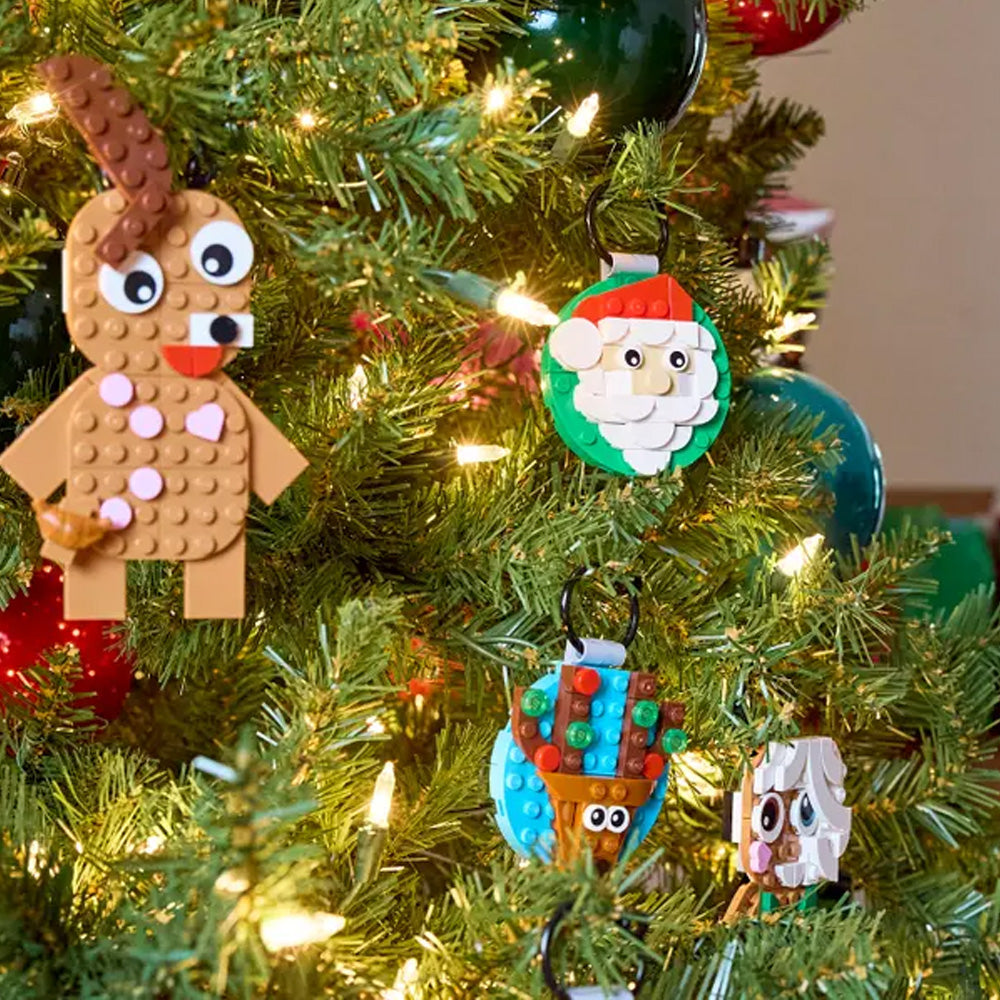 LEGO 40744 Christmas Ornament Selection Age 6+ 153pcs