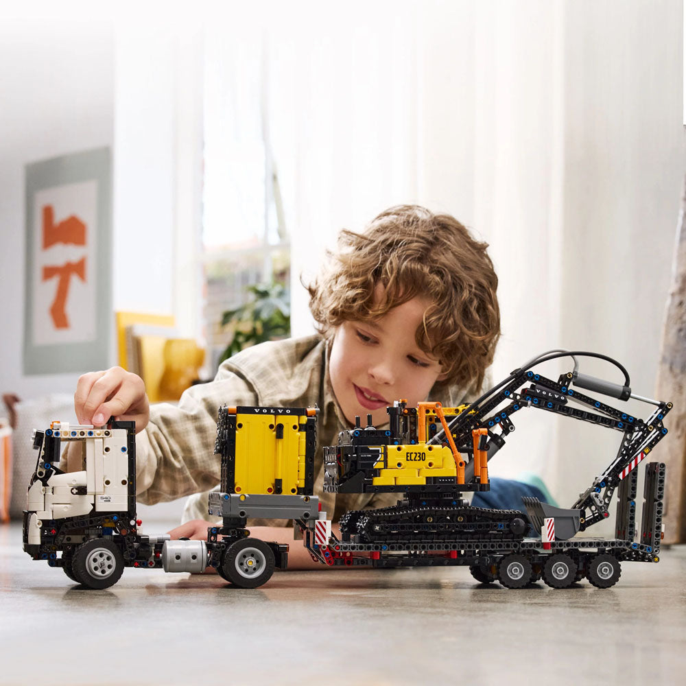 LEGO Technic 42175 Volvo FMX Truck & EC230 Electric Excavator Age 10+ 2274pcs