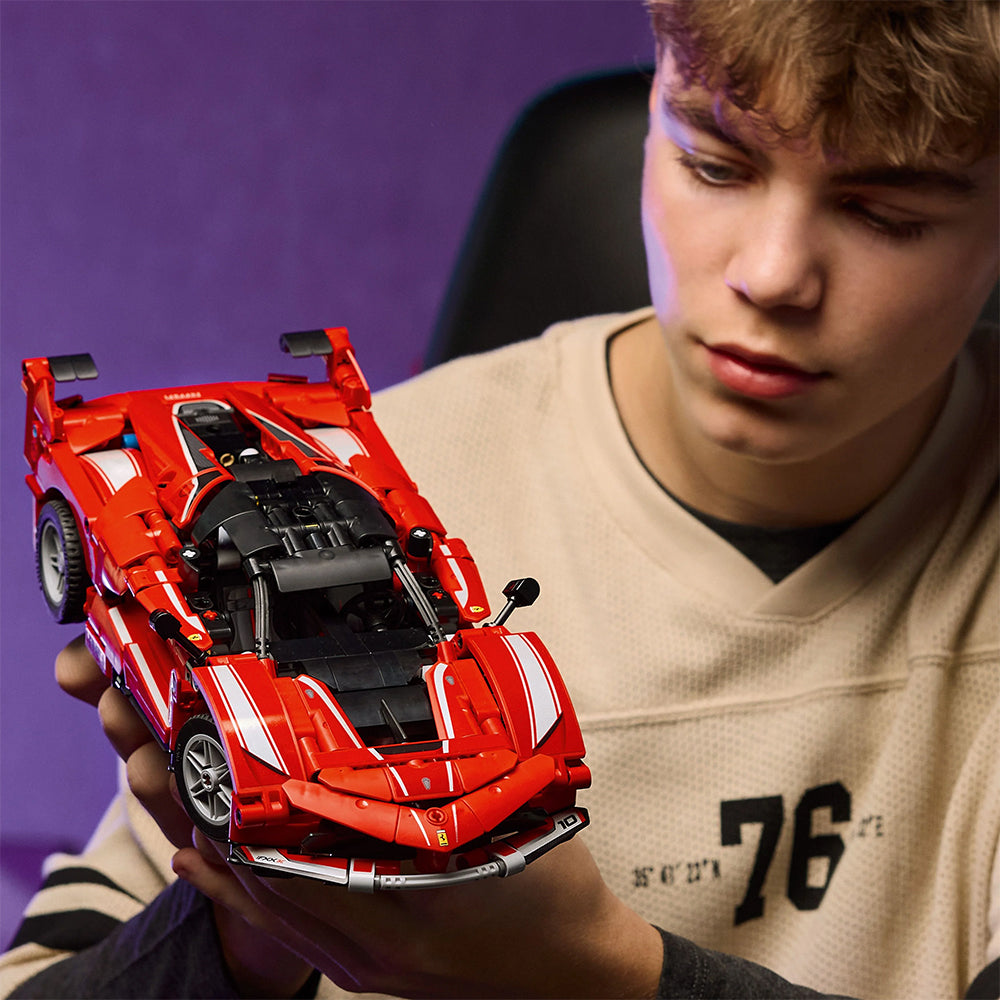 LEGO Technic 42212 Ferrari FXX K Age 10+ 897pcs