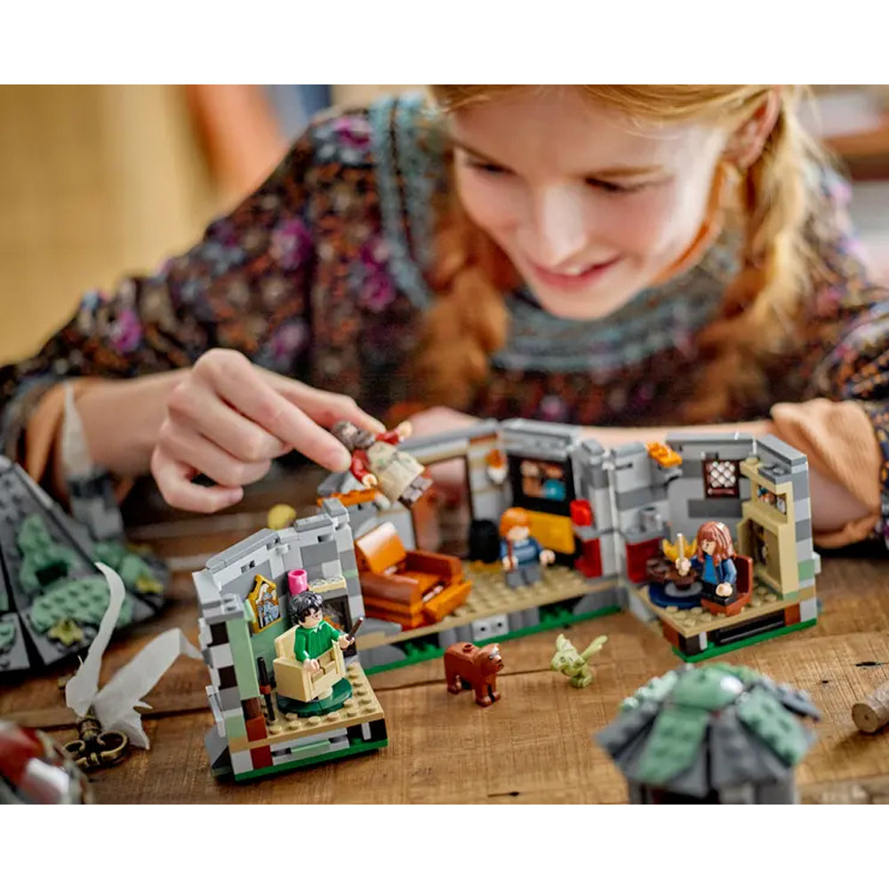 LEGO Harry Potter 76428 Hagrid's Hut: An Unexpected Visit Age 8+ 896pcs
