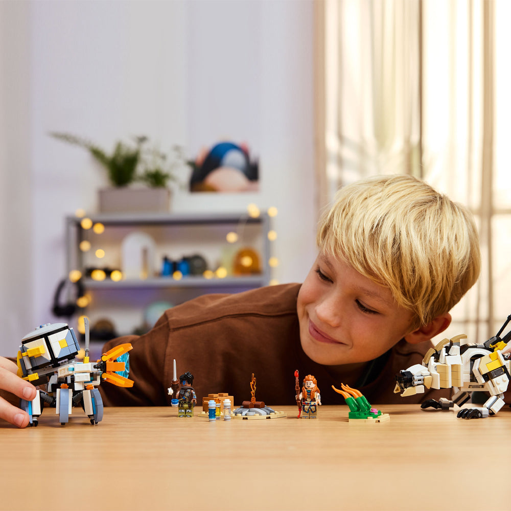 LEGO Horizon 77037 Aloy & Varl vs. Shell-Walker & Sawtooth Age 9+ 768pcs