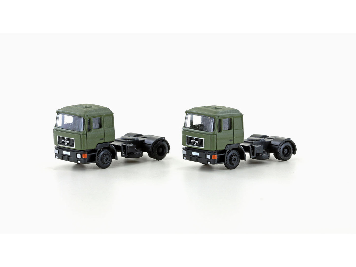 miNis LC4065 MAN F90 3 Axle Green (2) N Gauge