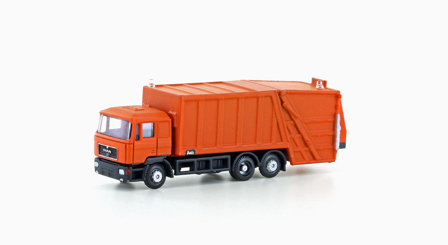 miNis LC4660 MAN F90 Refuse Vehicle Orange N Gauge