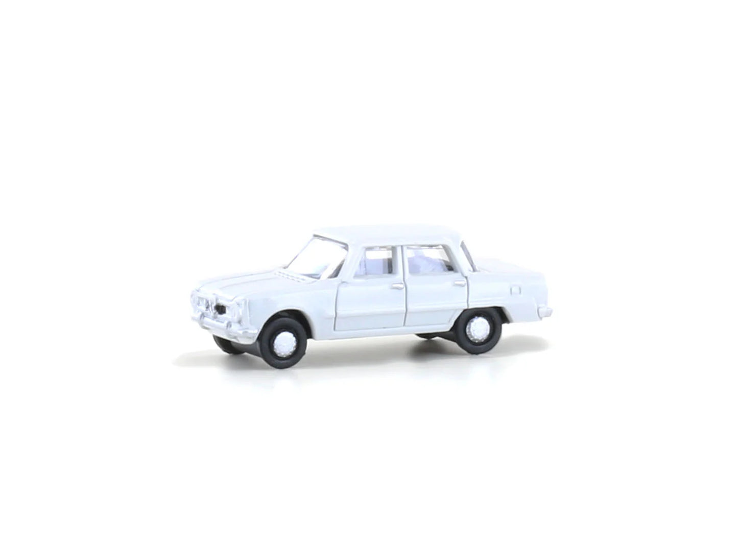 miNis Alfa Romeo Giulia 105/115 White LKLC61415 N Gauge