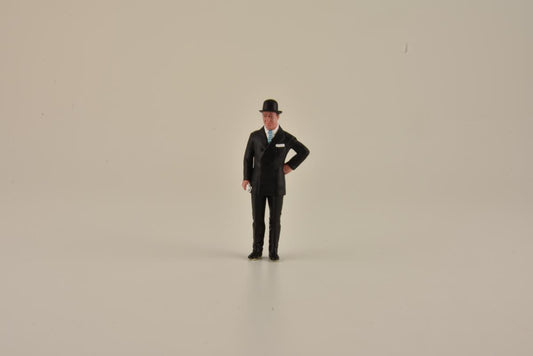 Le Mans Miniatures FLM132025M Figurine Ettore Bugatti 1:32