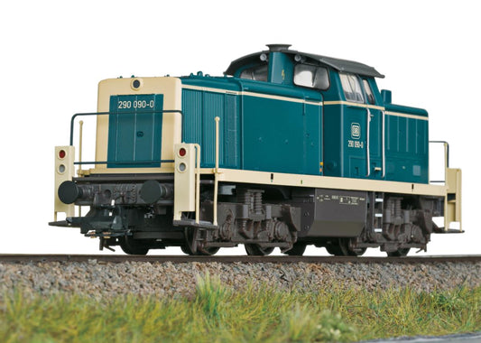Trix 25903 DB BR290 090-0 Diesel Locomotive IV (DCC-Sound) HO