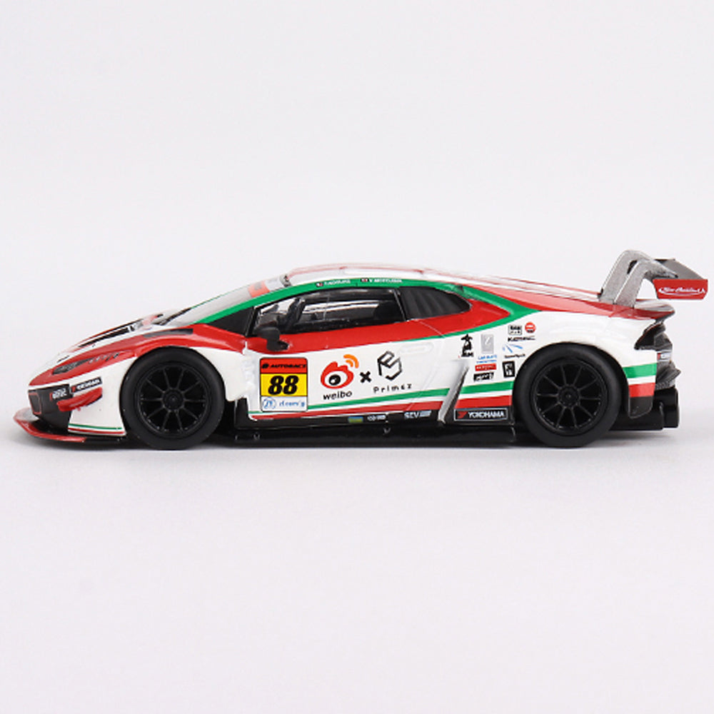 MiniGT Lamborghini Huracan GT3 EVO #88 Weibo Primez JLOC '22 1:64 Model 572-L