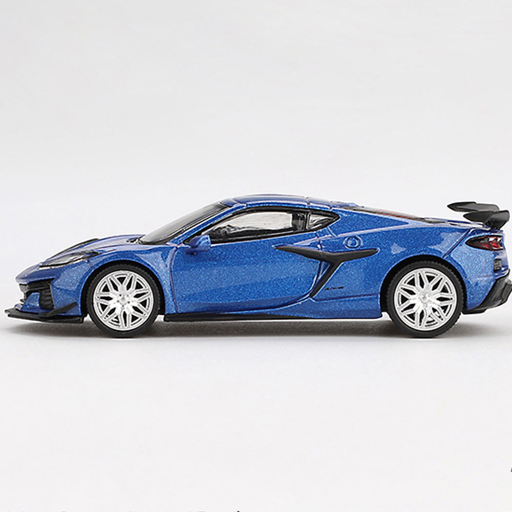 MiniGT Chevrolet Corvette Z06 2023 Elkhart Lake Blue Metallic 1:64 Diecast 892