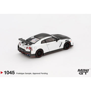MiniGT Nissan GT-R Nismo 2024 Brilliant White Pearl 1:64 Diecast Model 1045