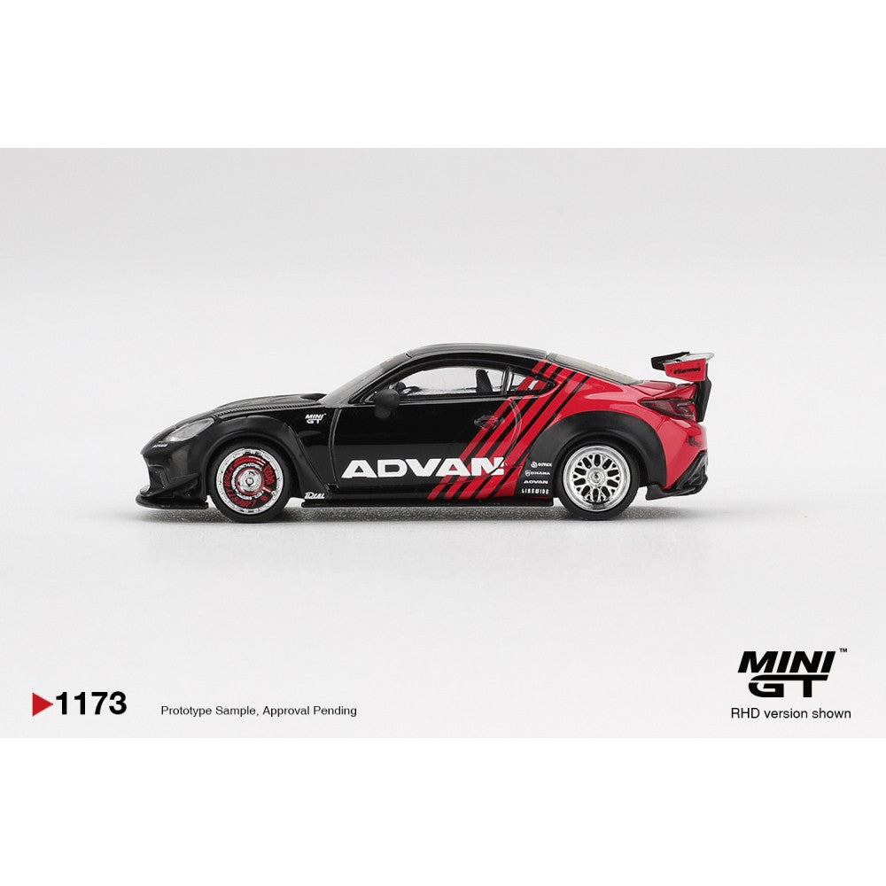 MiniGT Toyota GR86 LB Nation Advan (RHD) 1:64 Diecast Car 1173-R
