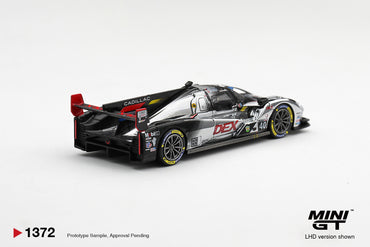 MiniGT Cadillac V-Series.R No.40 Wayne Taylor Racing 2025 1:64 Diecast 1372-L