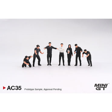 MiniGT AC35 NISMO Technician Team Figures (x7) 1:64 Diorama