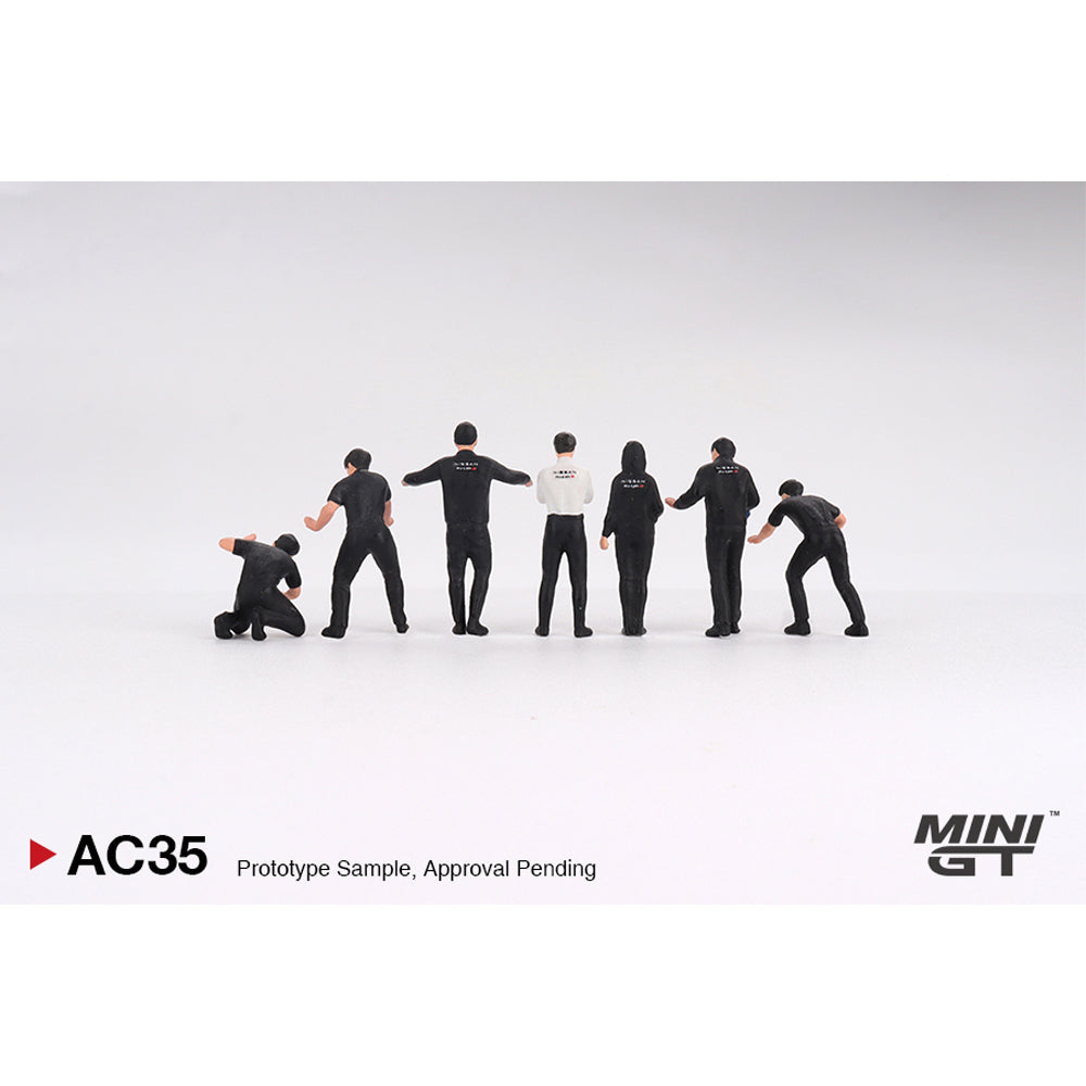 MiniGT AC35 NISMO Technician Team Figures (x7) 1:64 Diorama
