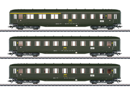 Marklin 43230 SNCF Coach Set (3) IV HO Gauge