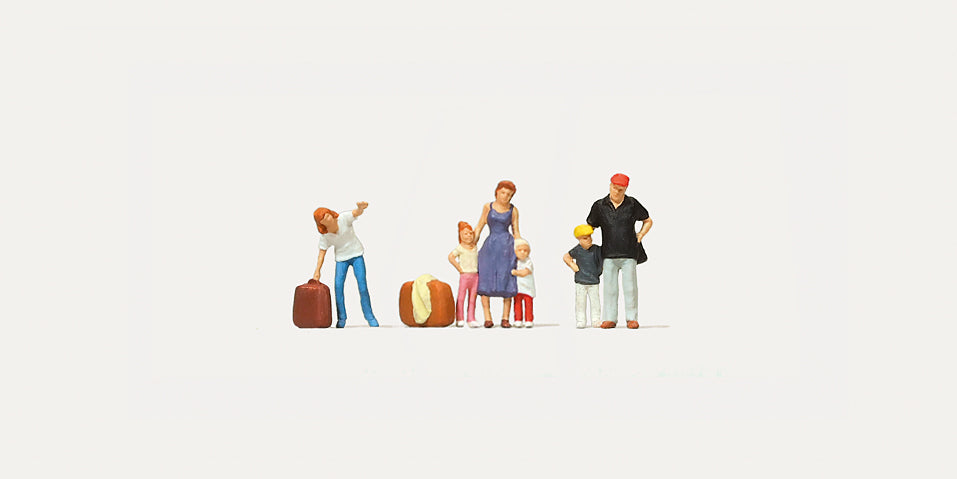 Merten 272539 Waiting Passengers (6) with Luggage Figure Set N Gauge