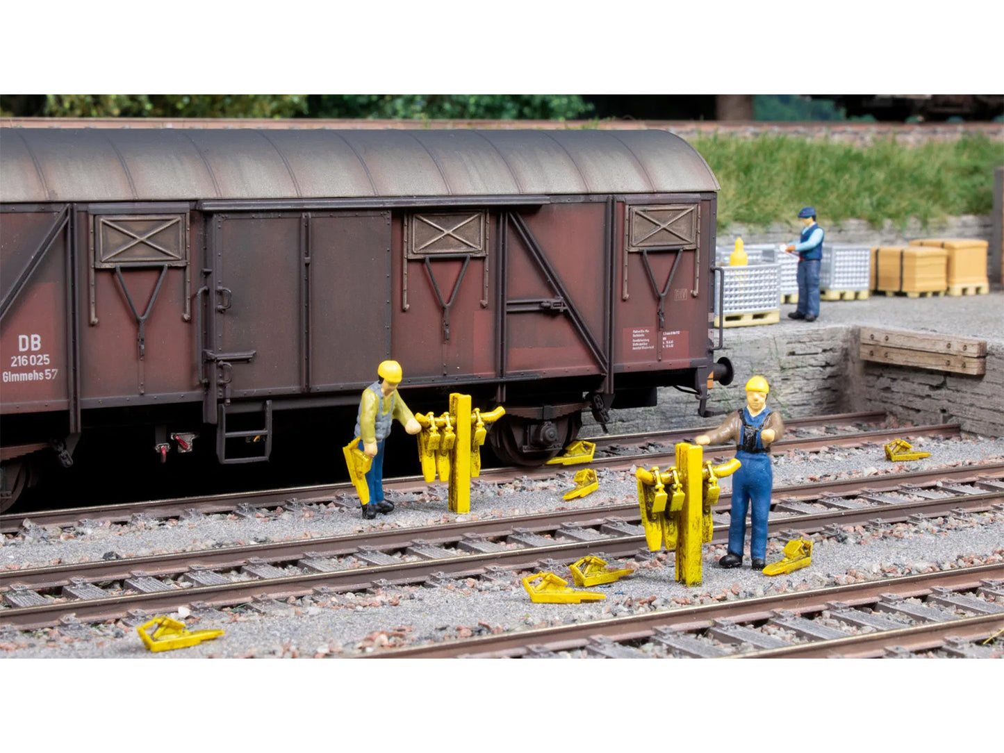 Noch Wheel Blocks 3D Mini Set 2+8pcs (Pre-Built) N13606 HO Gauge