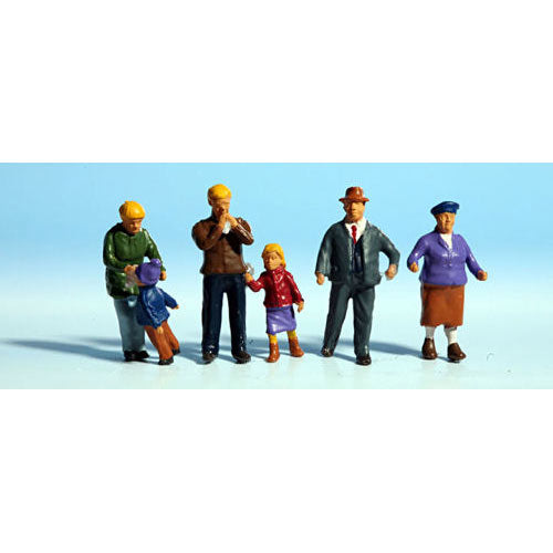 NOCH Family Meier (6) in the Winter Figure Set HO Gauge Scenics 15930
