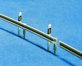 Noch Crash Barriers and Posts (32) 70cm N Gauge 34111