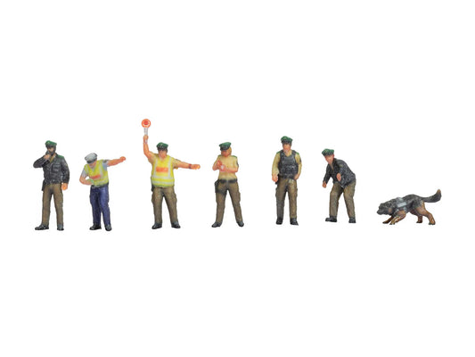 Noch Police Officers Green Uniform (6) 3D Master Figure Set N35010 N Gauge