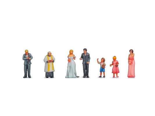 Noch Wedding (7) 3D Master Figure Set N Gauge N35440