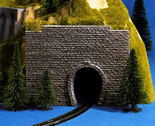 Noch Single Track Scale Transition Hard Foam Tunnel Portal (2) Z Gauge 44790