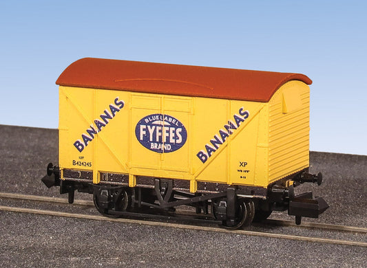 PECO NR-2005P BR Vanfit Plywood Fyffes Bananas N Gauge
