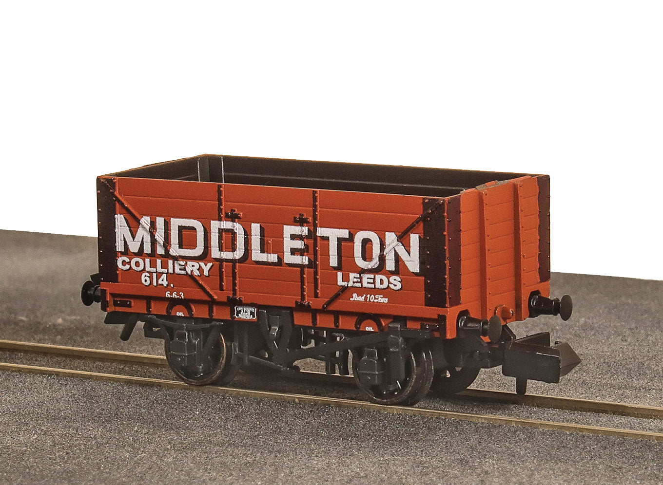 PECO NR-7009P 9ft 7 Plank Open Wagon Middleton N Gauge