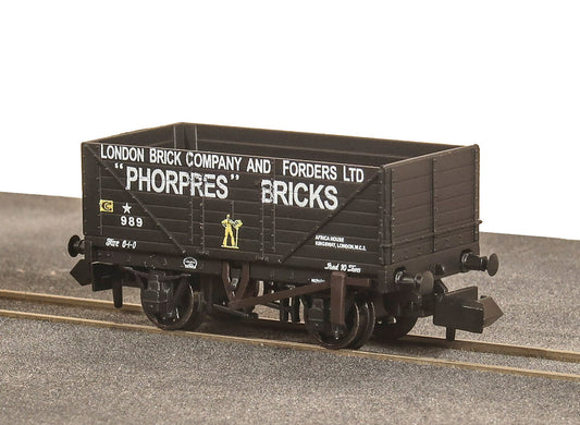 PECO NR-7012P 9ft 7 Plank Open Wagon London Brick Co. N Gauge