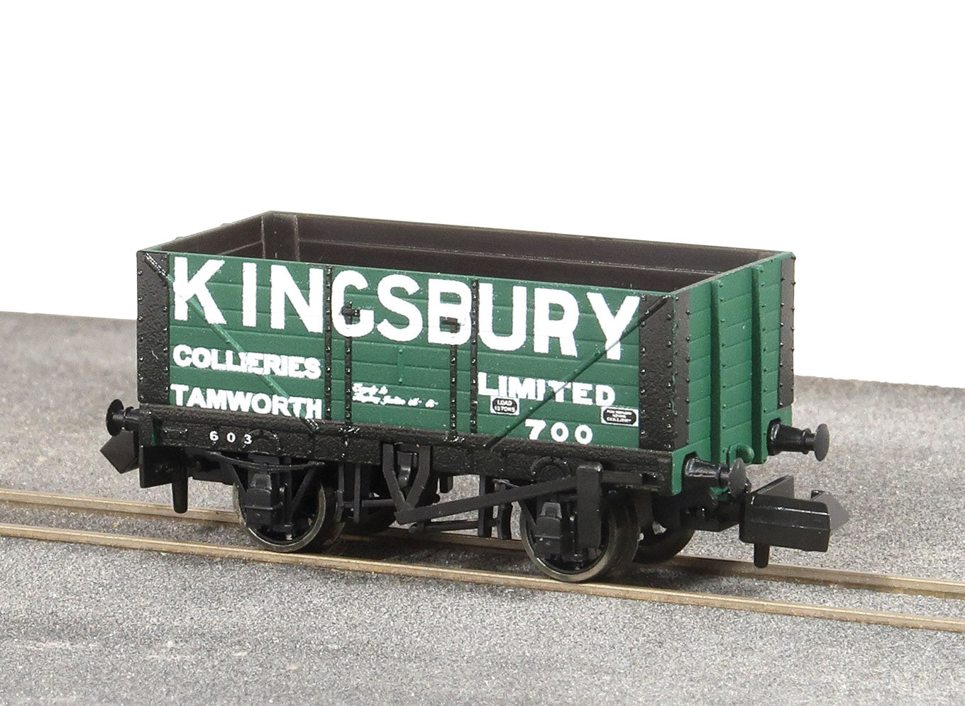 PECO NR-7016P 9ft 7 Plank Open Wagon, Kingsbury N Gauge