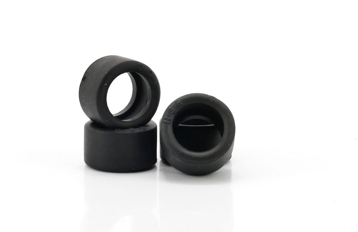 NSR Slick Rear 18x10.5 Extreme for 16.5/17mm Diameter Wheels 1:32 5315