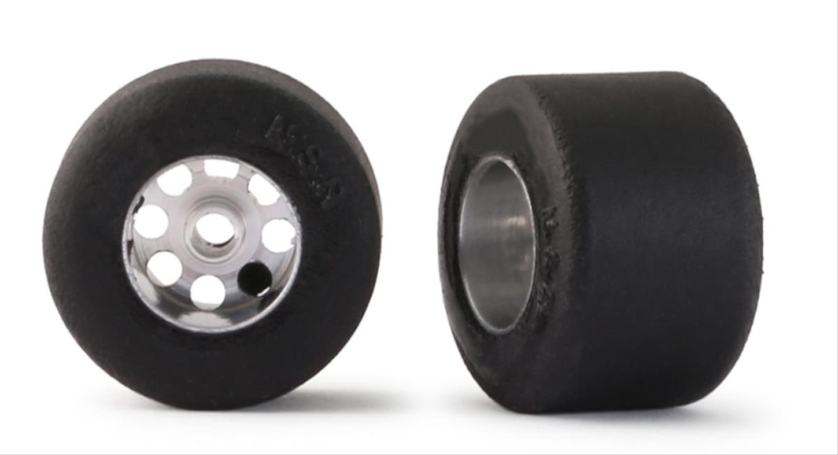 NSR 3/32 Formula NSR Trued Rear Race Tyre 19x13 5288/5026 (2) NSR9048 1:32 Scale