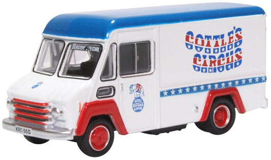 Oxford Diecast 76CWT008 Commer Walk Thru Gerry Cottles Circus OO Gauge