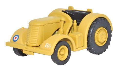Oxford Diecast 76DBT005 David Brown Tractor RAF Middle East OO Gauge