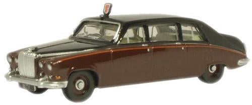 Oxford Diecast 76DS004 Daimler DS420 Limo Claret/Black (Queen Mother) OO Gauge