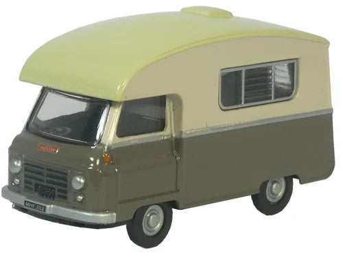 Oxford Diecast Austin J2 Paralanian Brown/Cream OD76JM006 OO