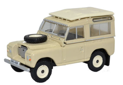 Oxford Diecast 76LR3S001 Land Rover Series III Station Wagon Limestone OO Gauge