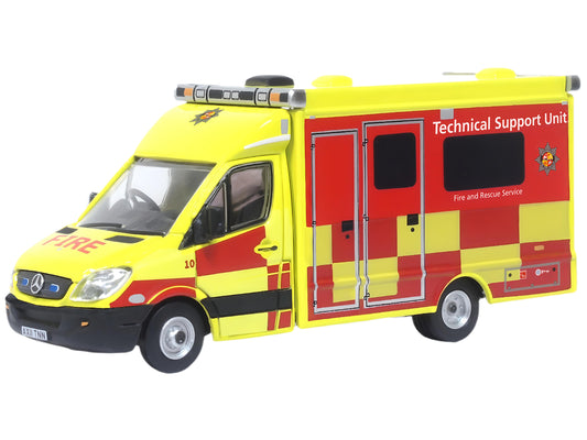 Oxford Diecast Mercedes Ambulance Bedfordshire Fire & Rescue Support Unit OD76MA008 OO Gauge
