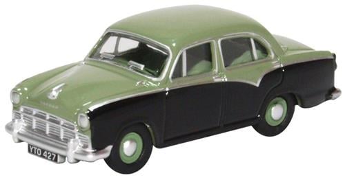 Oxford Diecast 76MO007 Morris Oxford III Sage Green/Twilight Grey OO Gauge