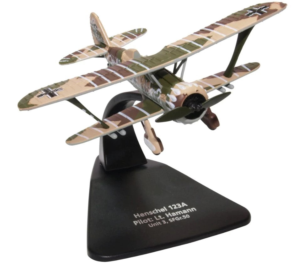 Oxford Aviation Henschel 123A Unit 3/SFGr 50 Lt. Hamann (No Swastika) ODAC083S 1:72