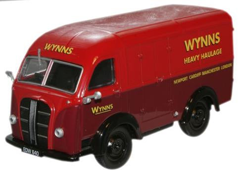 Oxford Diecast AK013 Austin K8 Van Wynns 1:43