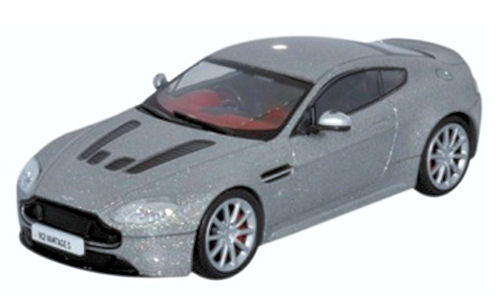 Oxford Diecast AMVT002 Aston Martin V12 Vantage S Lightning Silver 1:43