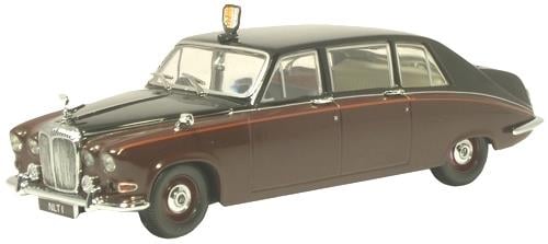 Oxford Diecast DS004 Daimler DS420 Limousine Claret/Black Queen Mother 1:43