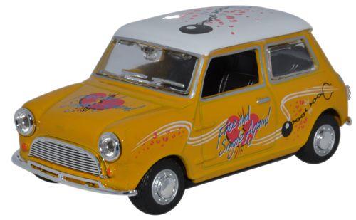 Oxford Diecast MIN022 Mini Car Just Divorced 1:43