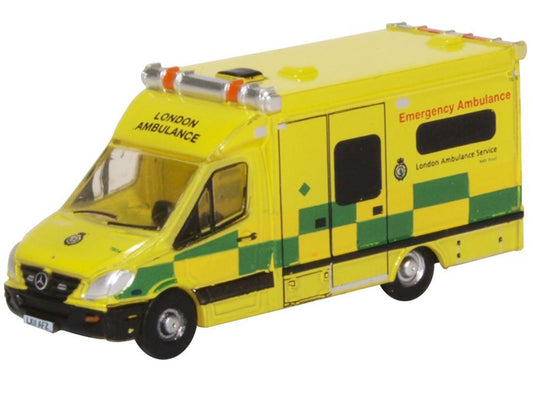 Oxford Diecast NMA002 Mercedes Ambulance London N Gauge
