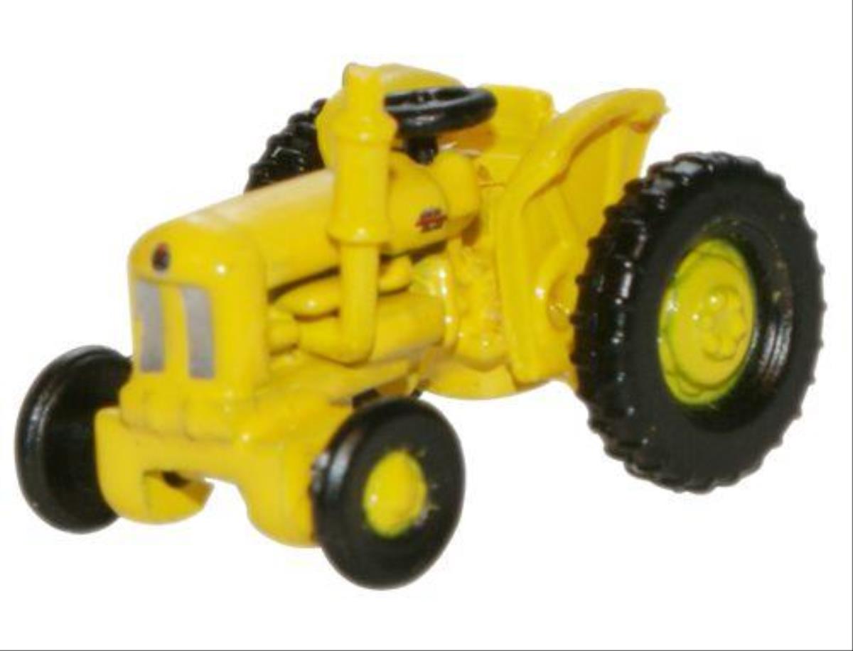 Oxford Diecast NTRAC003 Fordson Tractor Yellow Highways Dept N Gauge