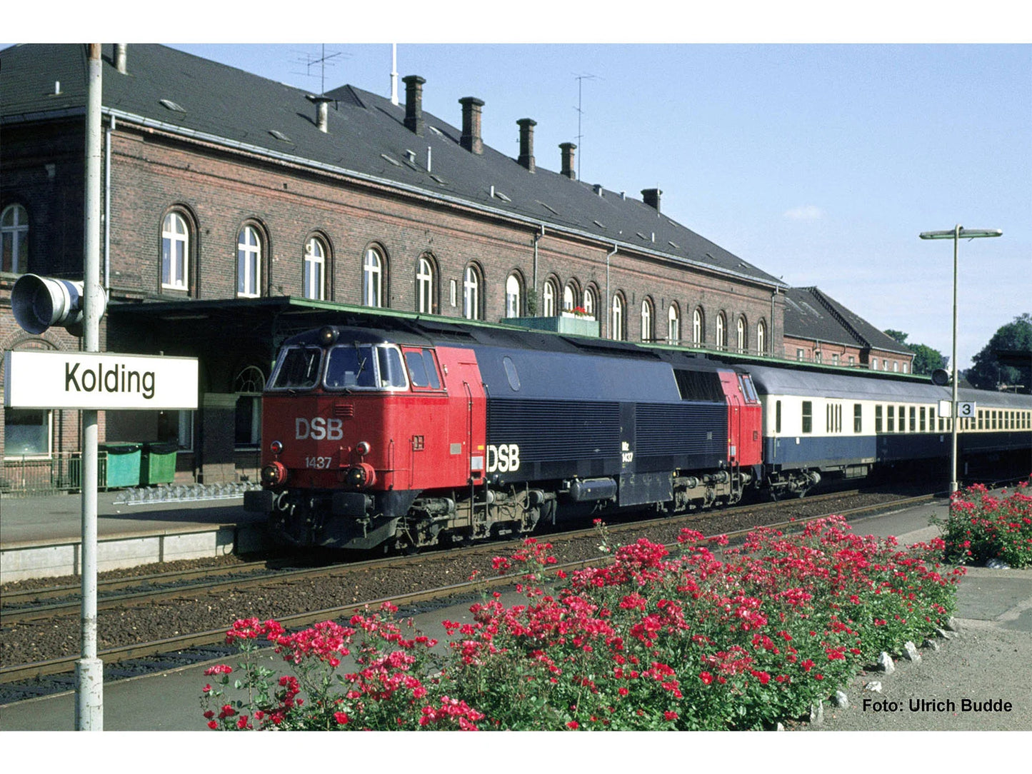 Piko 22080 Expert DSB MZ Diesel Locomotive IV HO Gauge